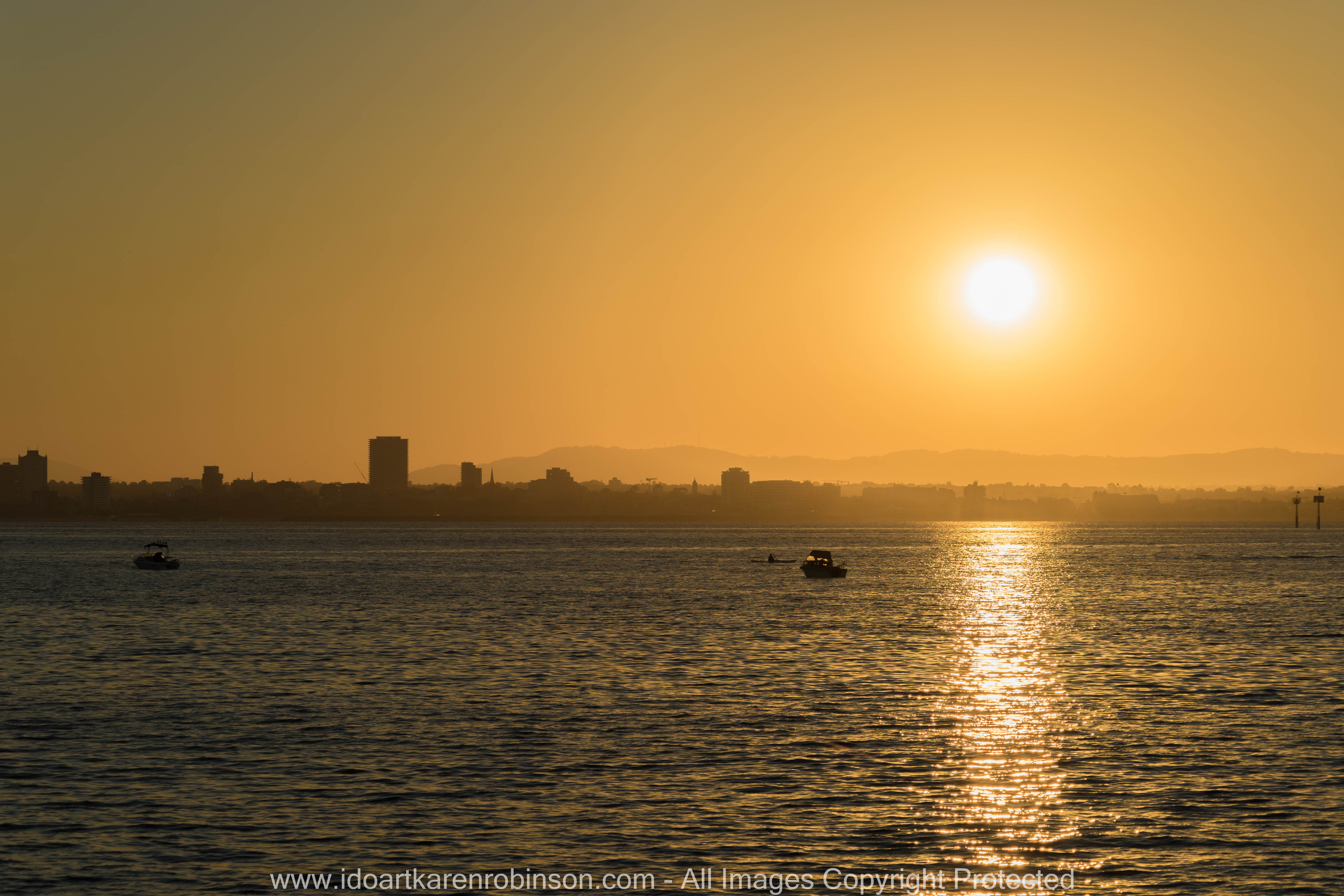 Williamstown, Victoria - Australia 'Port Phillip Bay' Photographed by © Karen Robinson www.idoartkarenrobinson.com March 2017